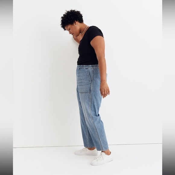 Madewell Pull-On Relaxed Jeans in Beswick Wash - Picture 2 of 7
